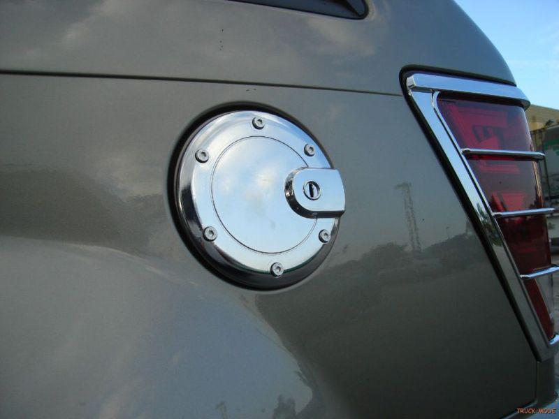 Jeep grand cherokee gas fuel cap door cover chrome trim 05 06 07 08 09 10