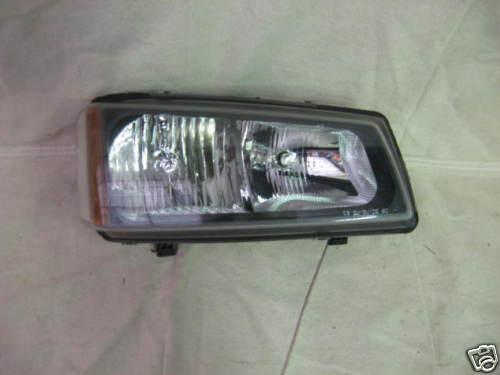 05 06 07 chevrolet silverado avalanche oem right headlight nice!