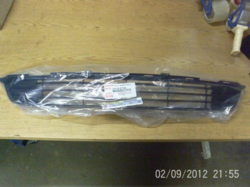 Toyota corolla factory oem lower front grille !!  2008-2010 !!!