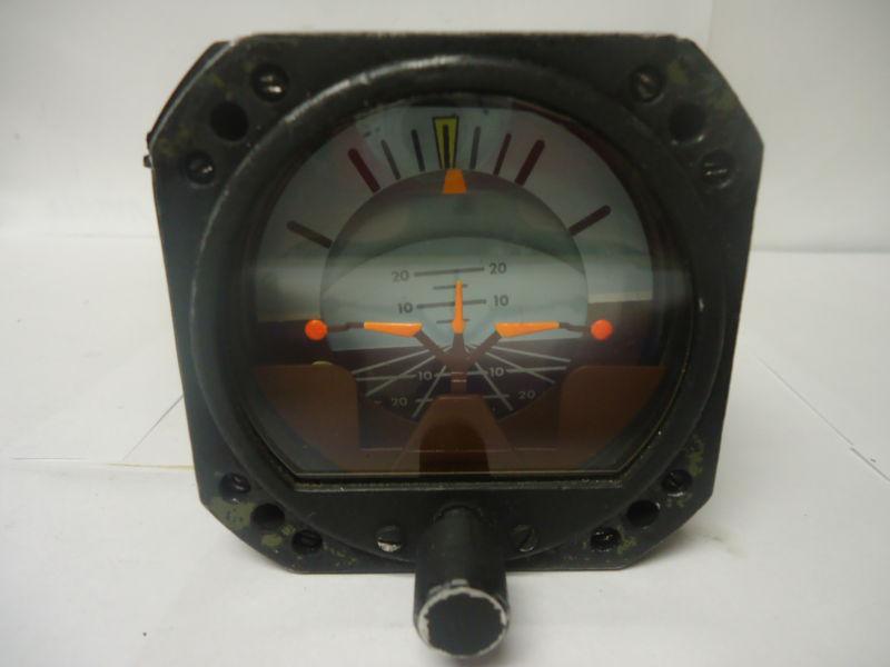 Bendix 4000184-8504  model dh-841a director horizon - used avionics