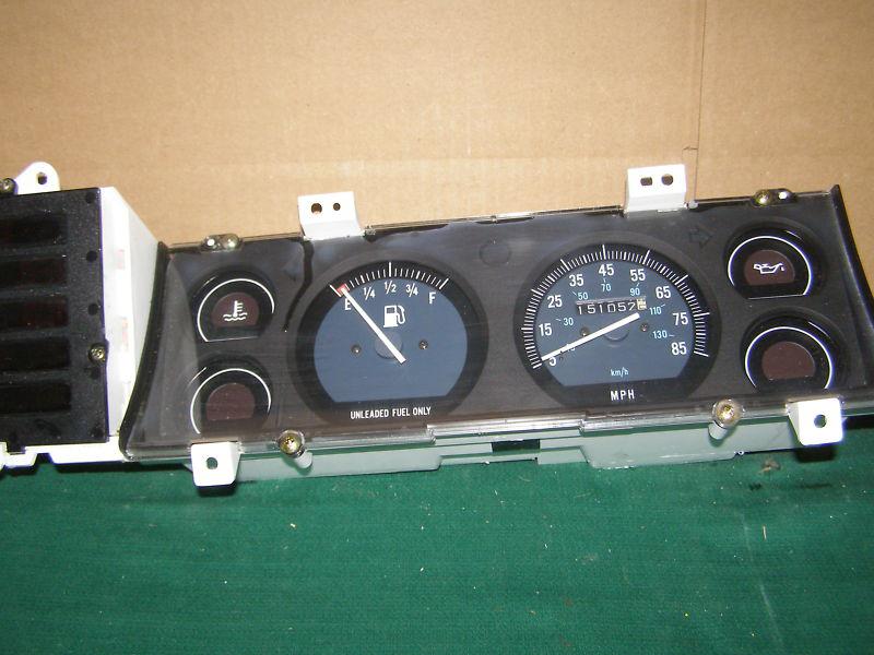 1997 1998 jeep cherokee speedometer cluster  152k  w/o tach  w/o police package