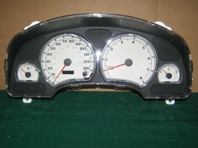 2004 2005 saturn vue speedometer cluster 