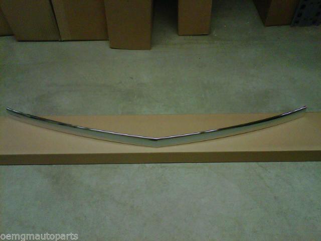 New oem 2008-2013 cadillac cts front hood chrome trim panel piece 25887545