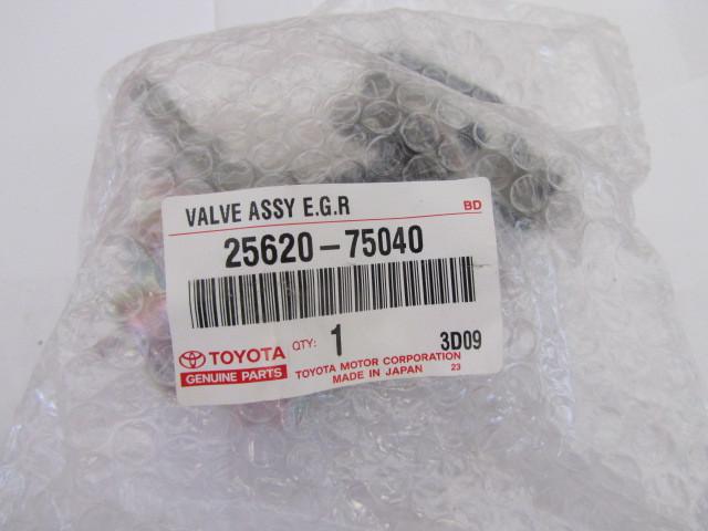 Toyota new oem egr valve assy 25620-75040