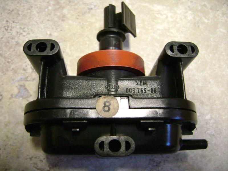 Mercedes-benz w126 hella trunk lock actuator vacuum element