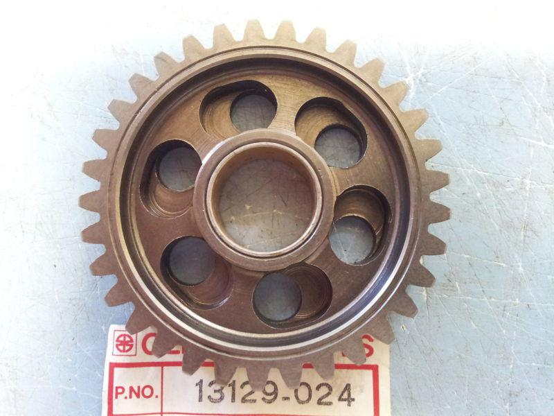 Kawasaki h1 1969-1975 kh500 a -1976 low drive gear output 13129-024 nos