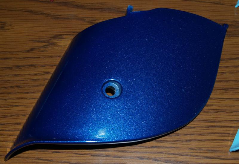 New piaggio vespa et 2 & et 4 front suspension cover 82170050d9 imperial blue204