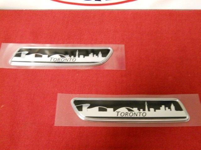 Fiat 500 side molding emblems toronto canadian city logo new !