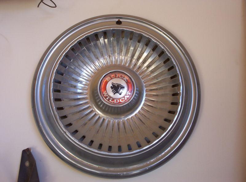 Buick wildcat hubcap year uncertain vintage 1964? 65 66 67 68 69 70? used 425 