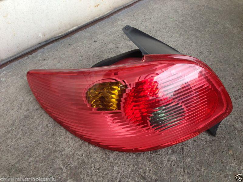 ★peugeot 206 2004 tail light left genuine  in japan