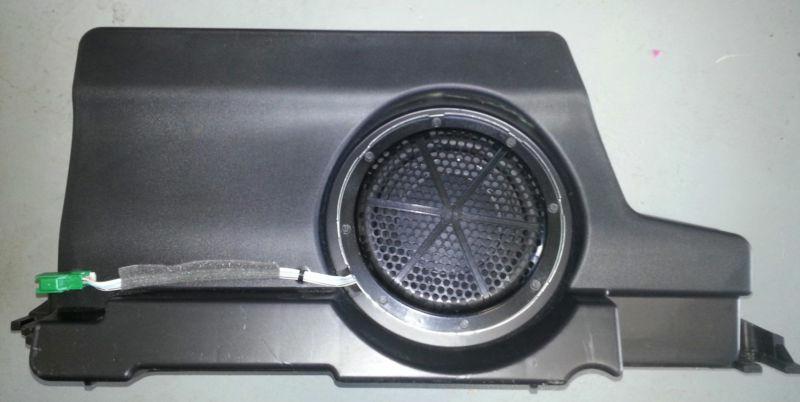 Ford super duty oem stock 8 inch subwoofer with enclosure superduty f250 f350