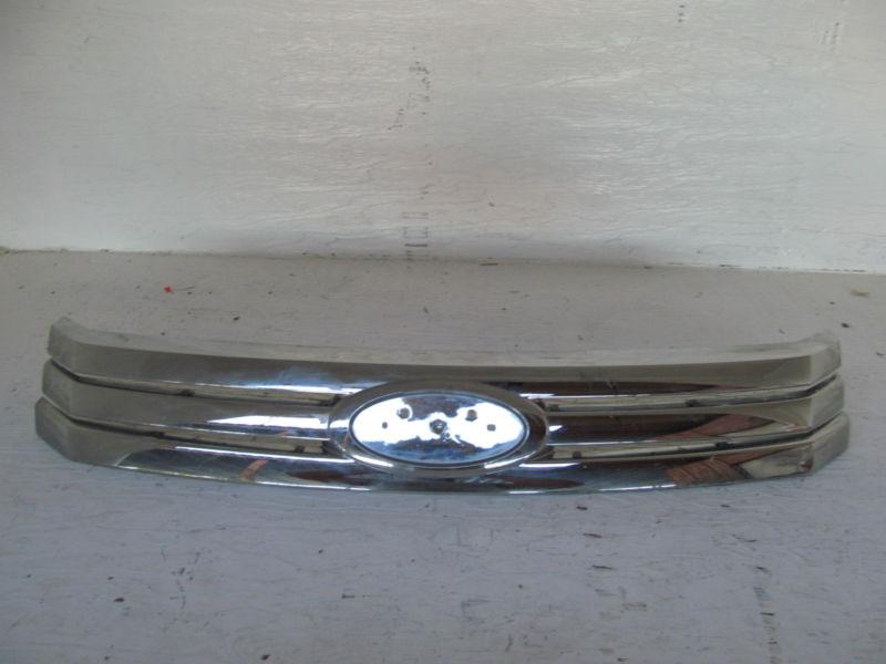 Ford fusion upper grille 06-09