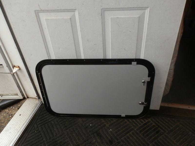 Sell RV CARGO DOOR R.O. 28