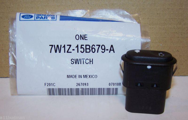 2003 - 2011 crown victoria moonroof switch 7w1z-15b679-a oem new