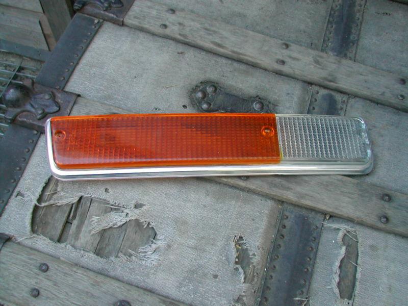 Alfa romeo alfetta gt left rear turn signal/back up lens oe nos carello