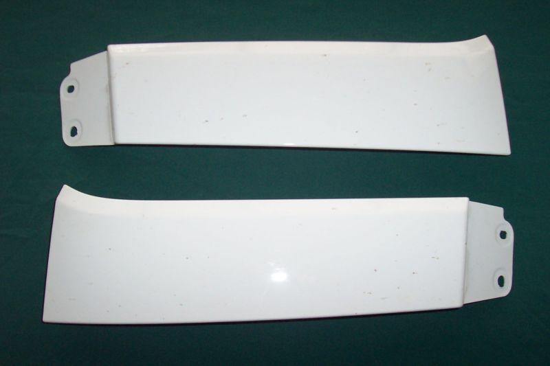 Toyota tundra  right & left side  front moldings #539320-c020a0 & #539310-c060a0