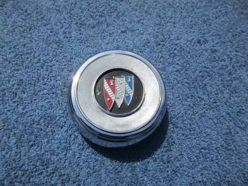 1967 68 69 70 buick horn button / wheel center cap