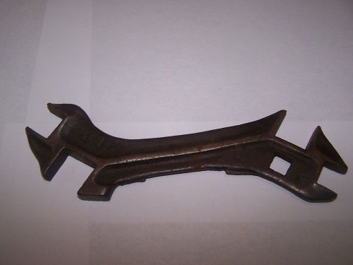 Vintage wagon wheel wrench~farm tool