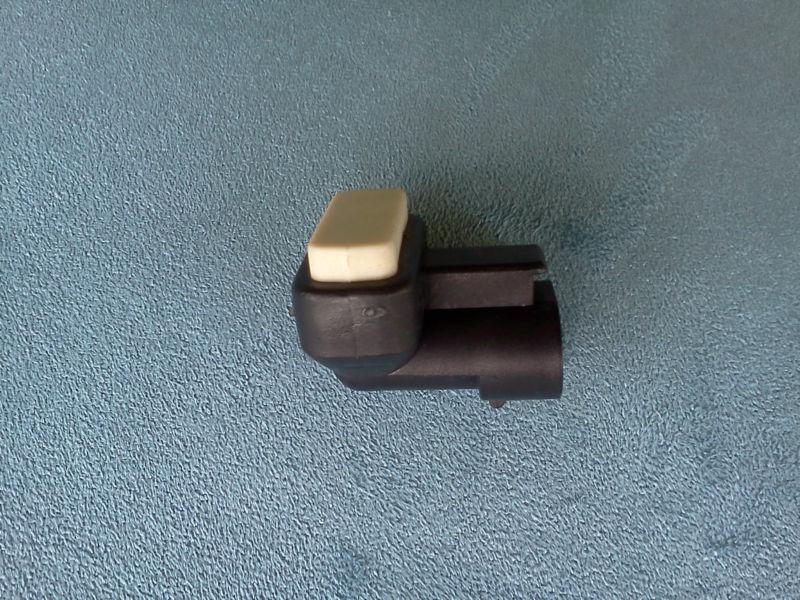 Saab 93 9-3 900 coolant expansion tank level sensor, radiator overflow reservoir