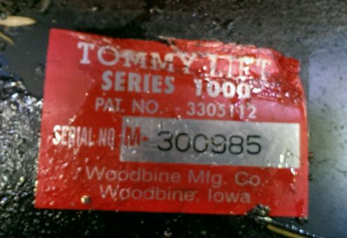 Tommy lift gate