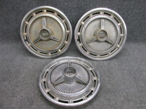 1965 1966 chevy impala 14&#034; spinner hubcaps (set of 3) used condition