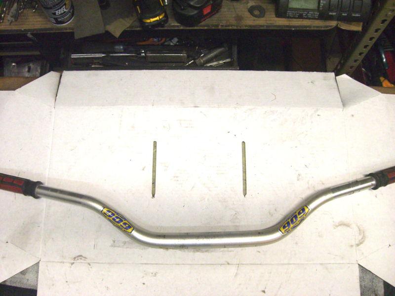 Banshee yfz450 honda 250r suzuki 909  fat factory handle bars with grips 1-1/8