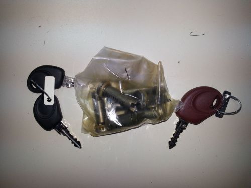 718213000  lockset for fiat ducato original brand new!!