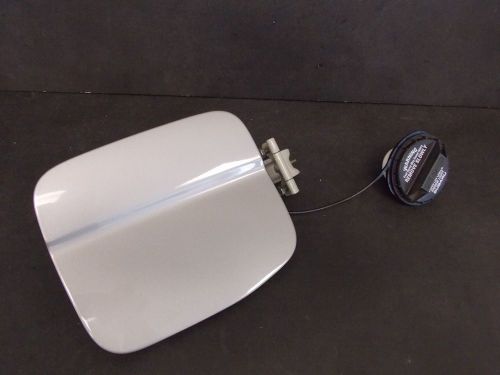 03-08 subaru forester fuel filler door lid gas tank cover cap