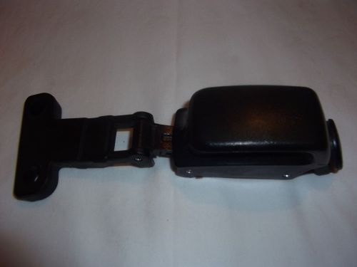 93-98 villager / quest passenger side sliding door center vent window latch