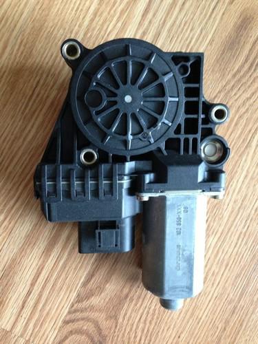 Audi a6 window motor (rear ds)