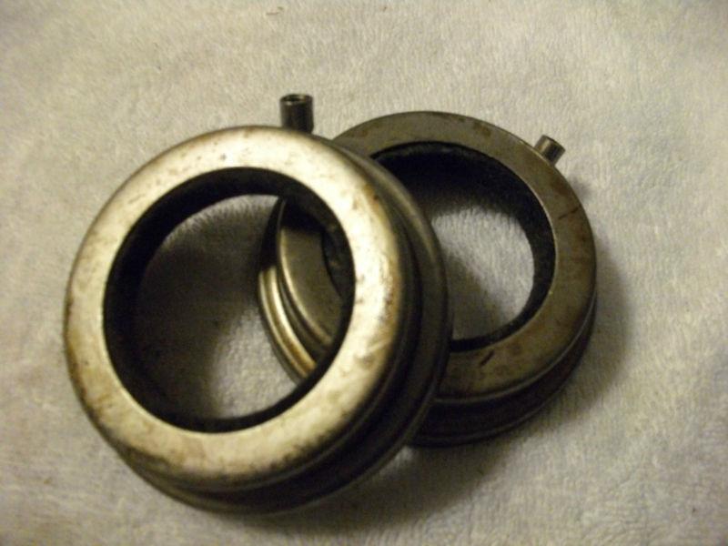 Ford fomoco  sleeve and collar assembly  7eq-4833     two pieces