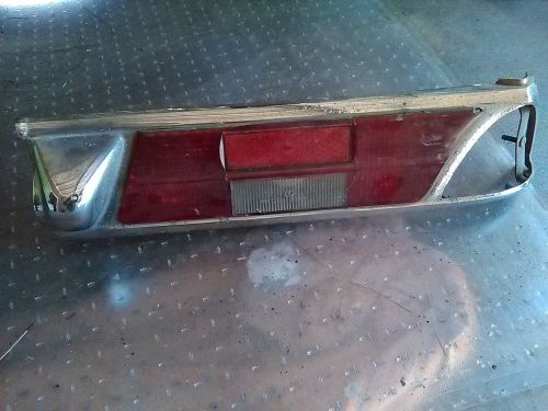 Mercedes benz tail light assembly