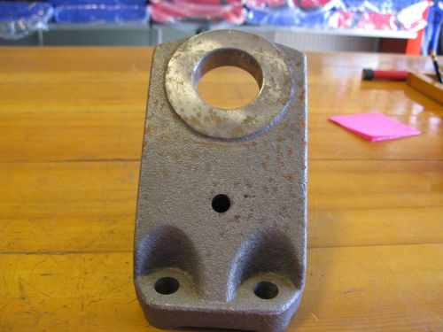 New! johnson  evinrude #912411. front motor mount mounting bracket. vintage.