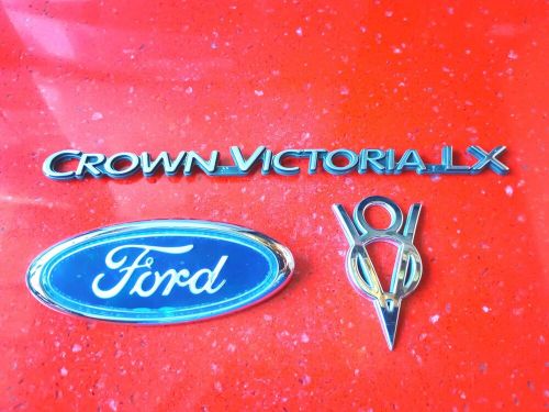 1998-2011 ford crown victoria lx v8 rear trunk lid emblem logo badge nameplate
