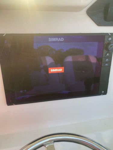 Simrad nss12 evo2 chartplotter and multifunction display