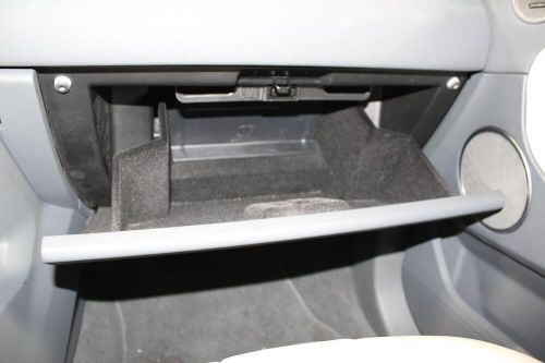 2016 land rover evoque front dash storage compartment oem lid (glove box)