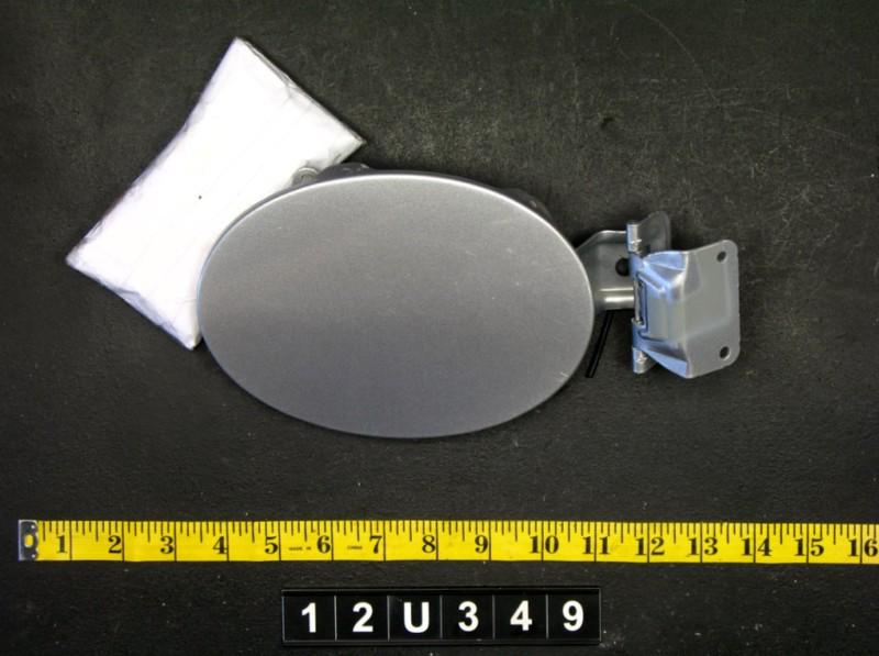 06 mazda 3 fuel filler door lid gas tank cover cap oem silver 12u349