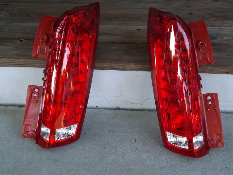 2010-2014 cadillac srx tail lamps, great condition, free shipping