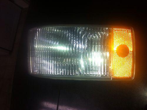 Corner light 93-96 cadillac fleetwood driver side