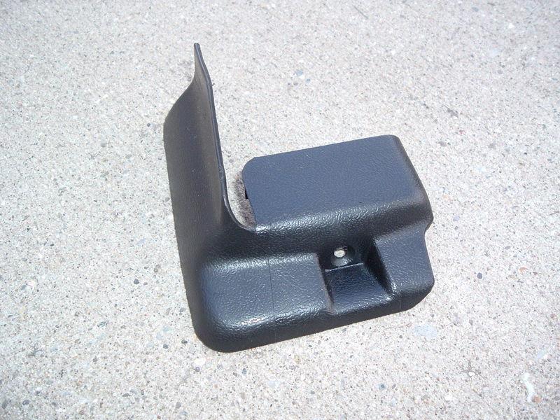 1992 camaro z28 tpi 1le rs factory gm left front power seat track cover trim