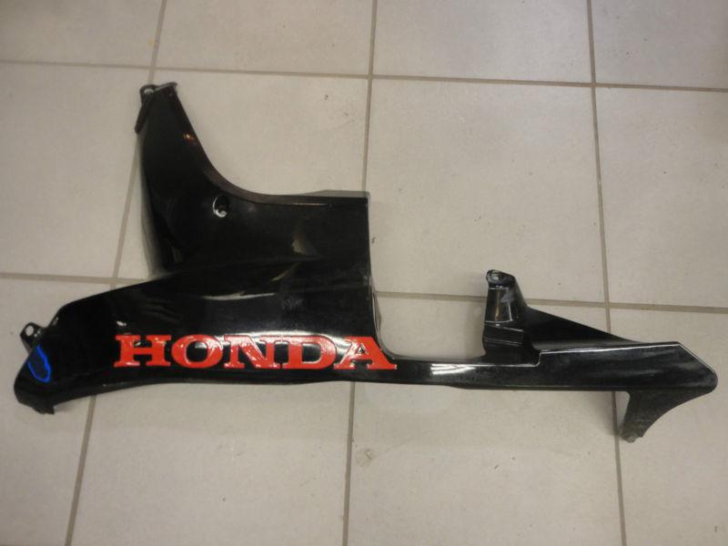 07 - 08 honda cbr600rr left lower fairing