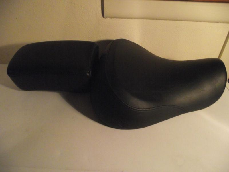 Genuine harleydavidson sporty seat and passenger pad--clearance sale