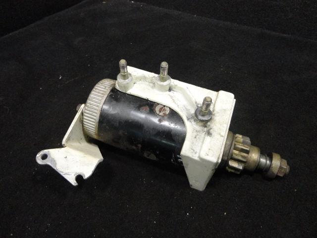 Starter & brackets chrysler 1971 35hp outboard boat motor engine fuel  (652)