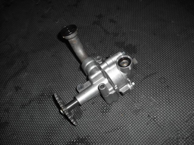 Honda v65 magna vf1100c oil pump *free shipping*