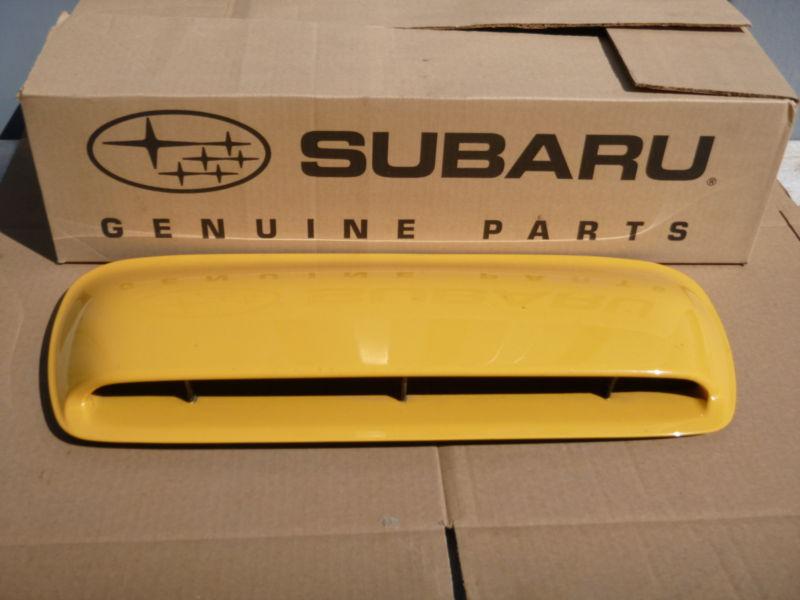 2002 subaru impreza wrx hood scoop oem (used)