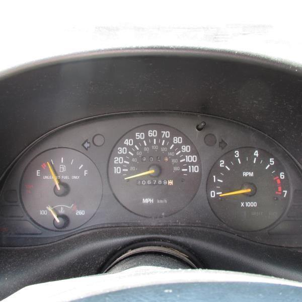 98 99 monte carlo speedometer us w/floor console cluster 206k miles 190045