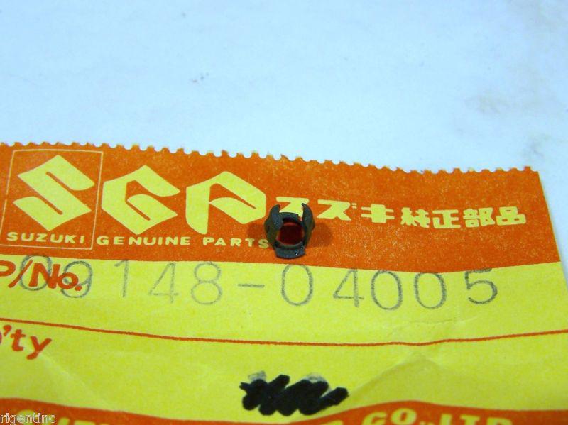 Nos suzuki tank emblem nut 09148-04005