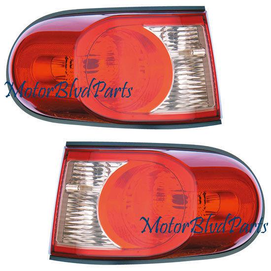 07-10 toyota fj cruiser tail lights driver + passenger