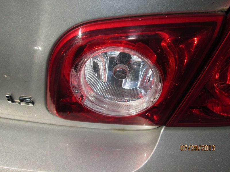 08 09 10 11 12 chevy malibu right trunk mounted tail light