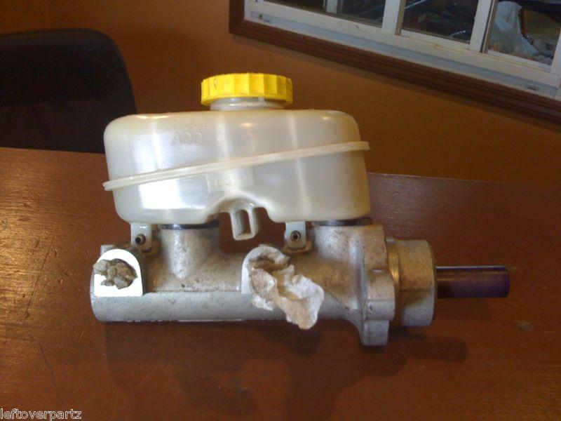 1997 - 2006 jeep wrangler brake master cylinder w/ reservoir oem 38k miles!